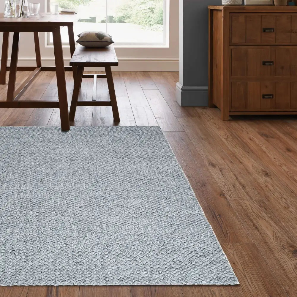 Solid Design Recycled Low Pile Eco Rug | Nila - Rugs