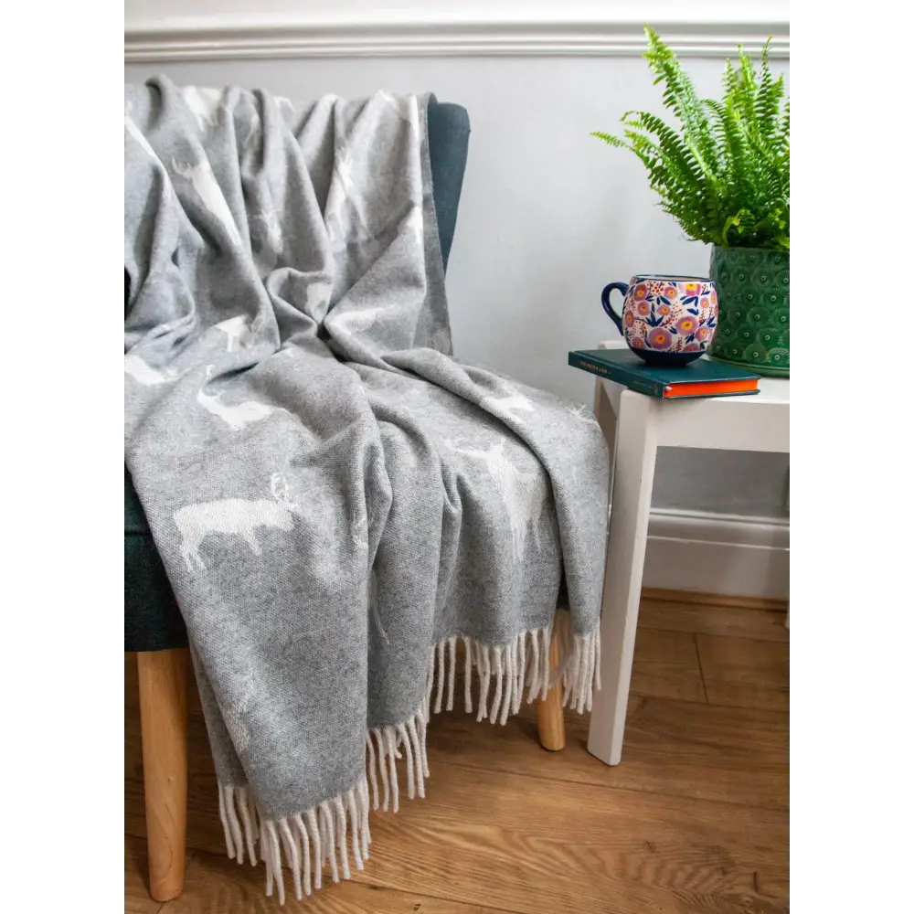 Stag Merino Lambswool Throw - Grey - Throws & Blankets