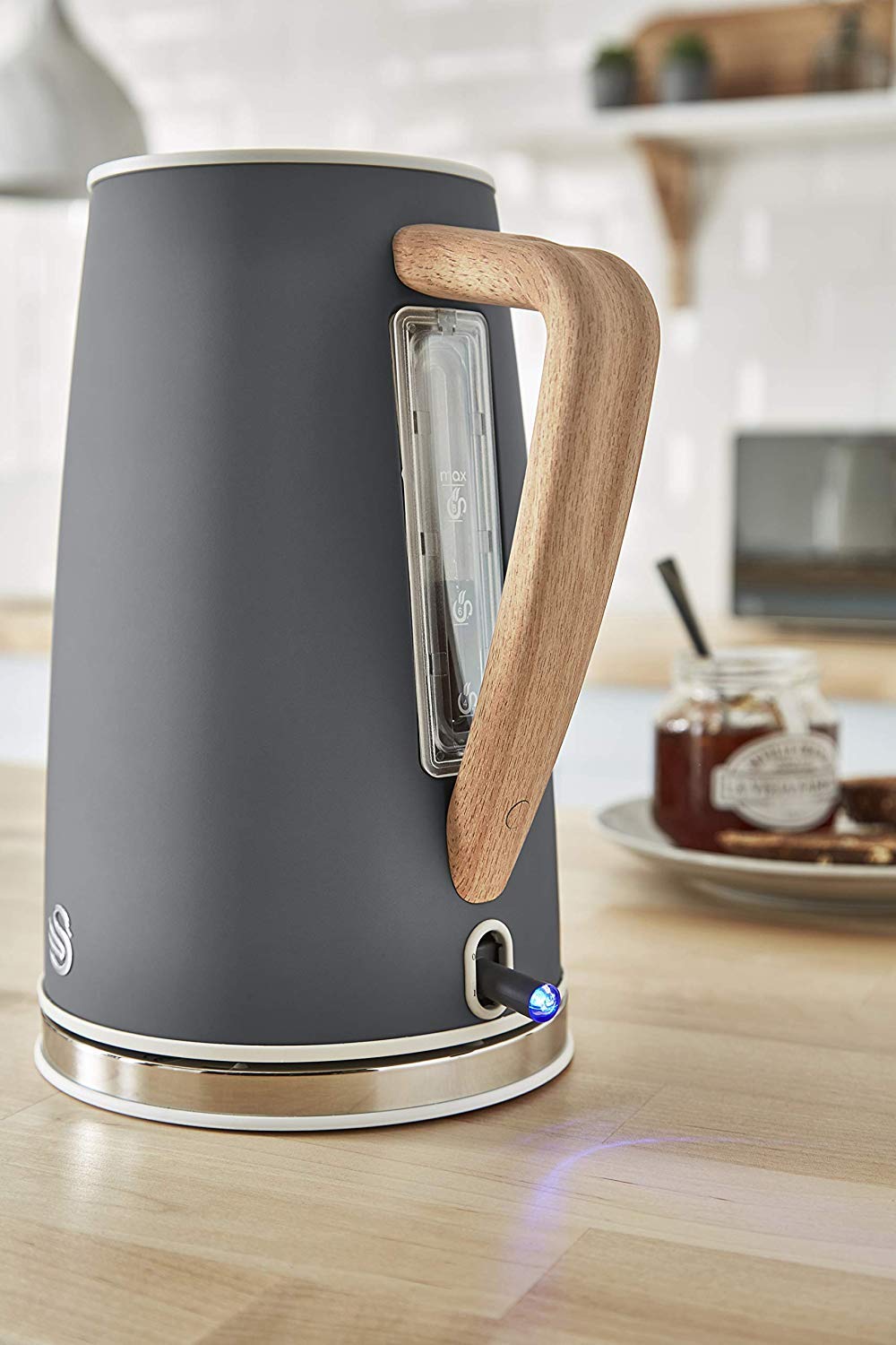 Gray swan sk14610gryn nordic jug kettle with wood effect handle stainless steel base and fast boil technology