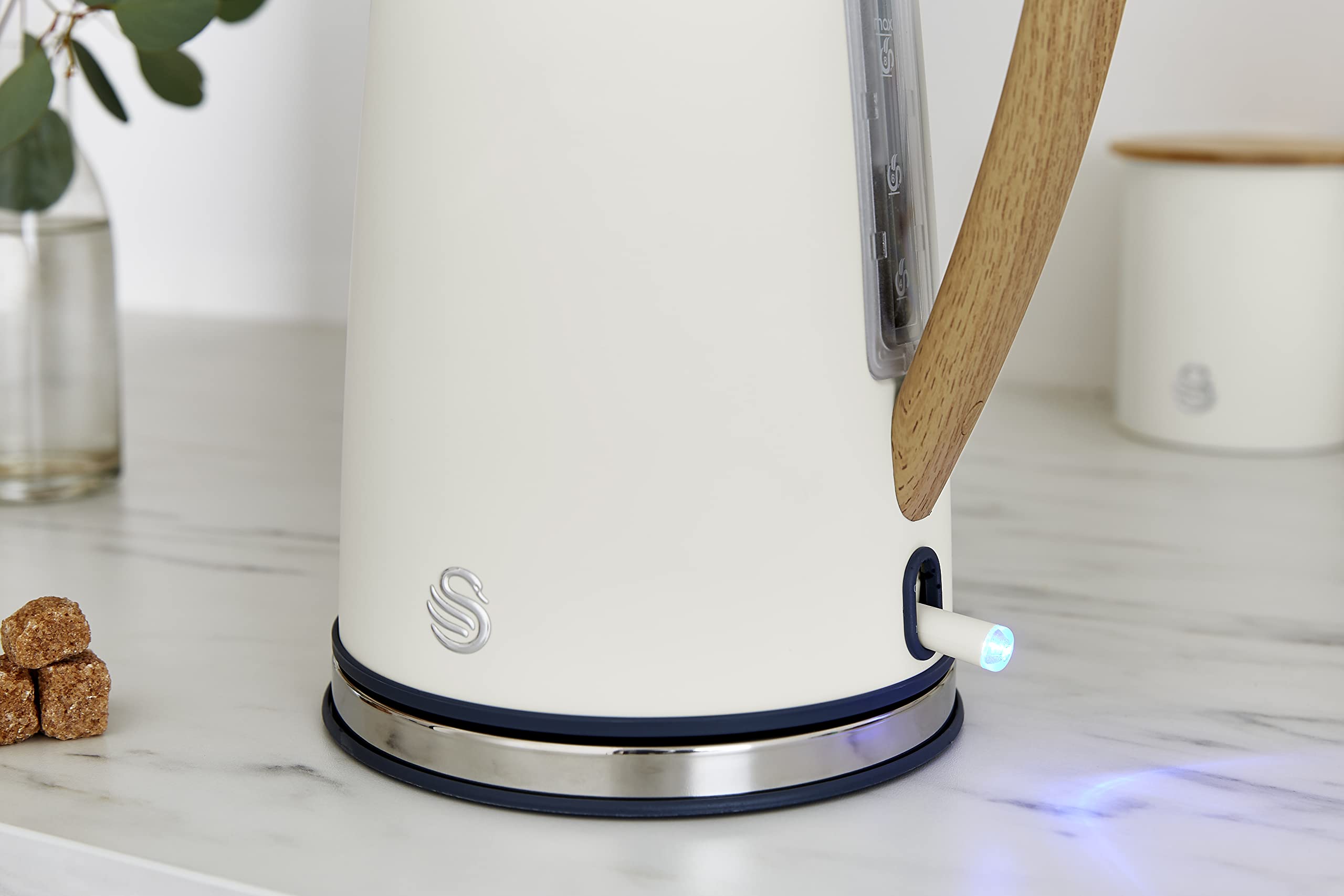 Cream swan sk14610whtn nordic jug kettle with wooden handle stainless steel base fast boil technology in matte white
