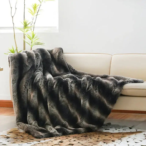 Takora Throw - Black / 127 x 150cm - Throws & Blankets
