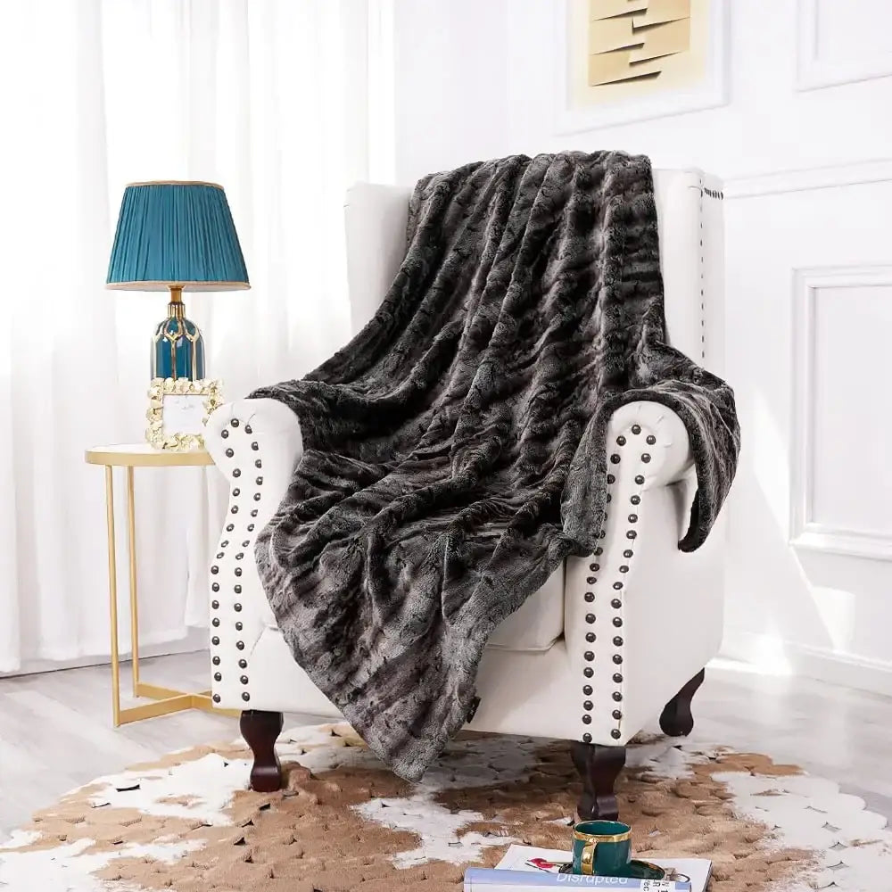 Takora Throw - Grey / 127 x 150cm - Throws & Blankets