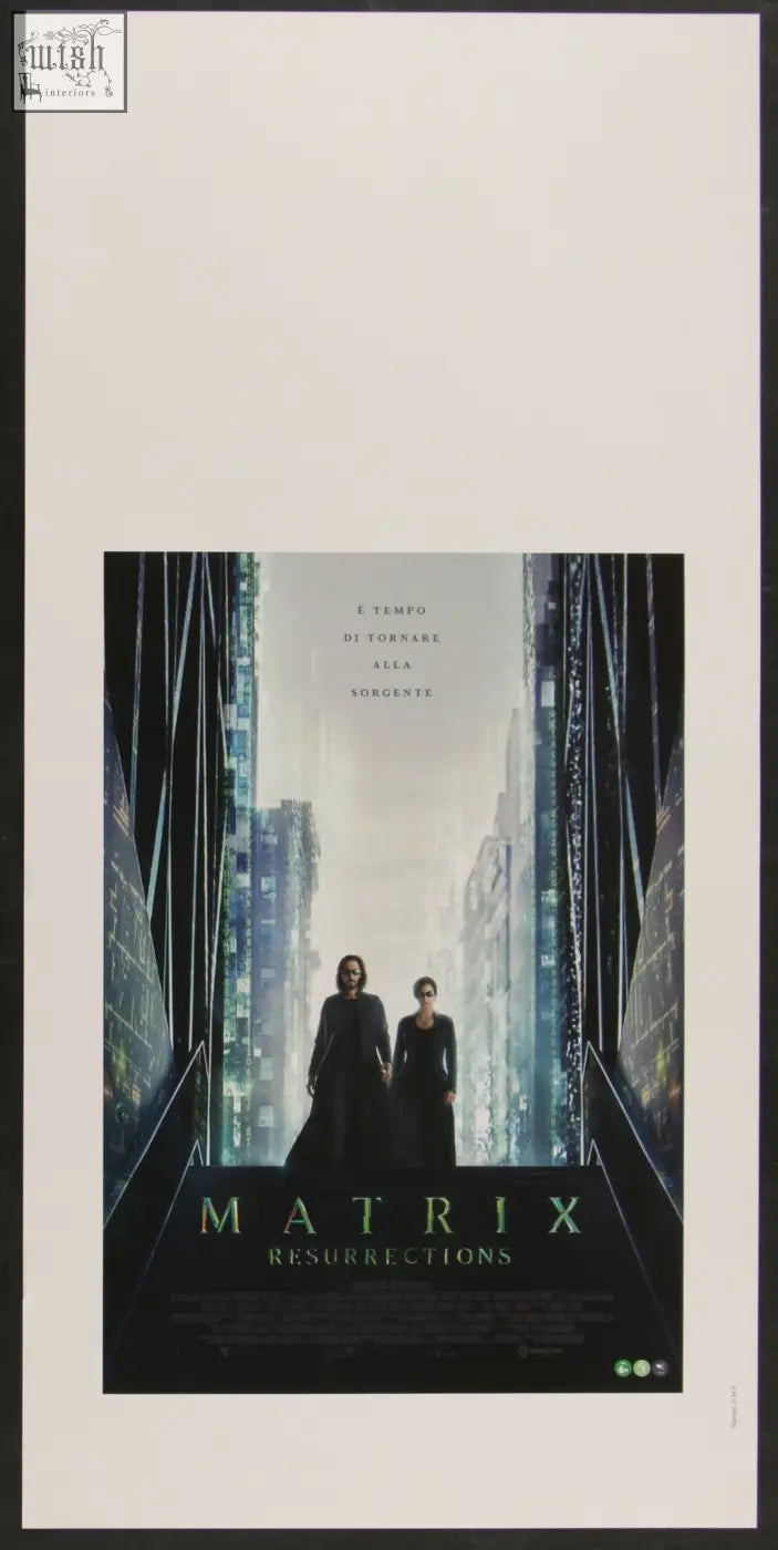 Official movie poster for the matrix resurrections featuring two dark-clad figures on a futuristic street original italian locandina