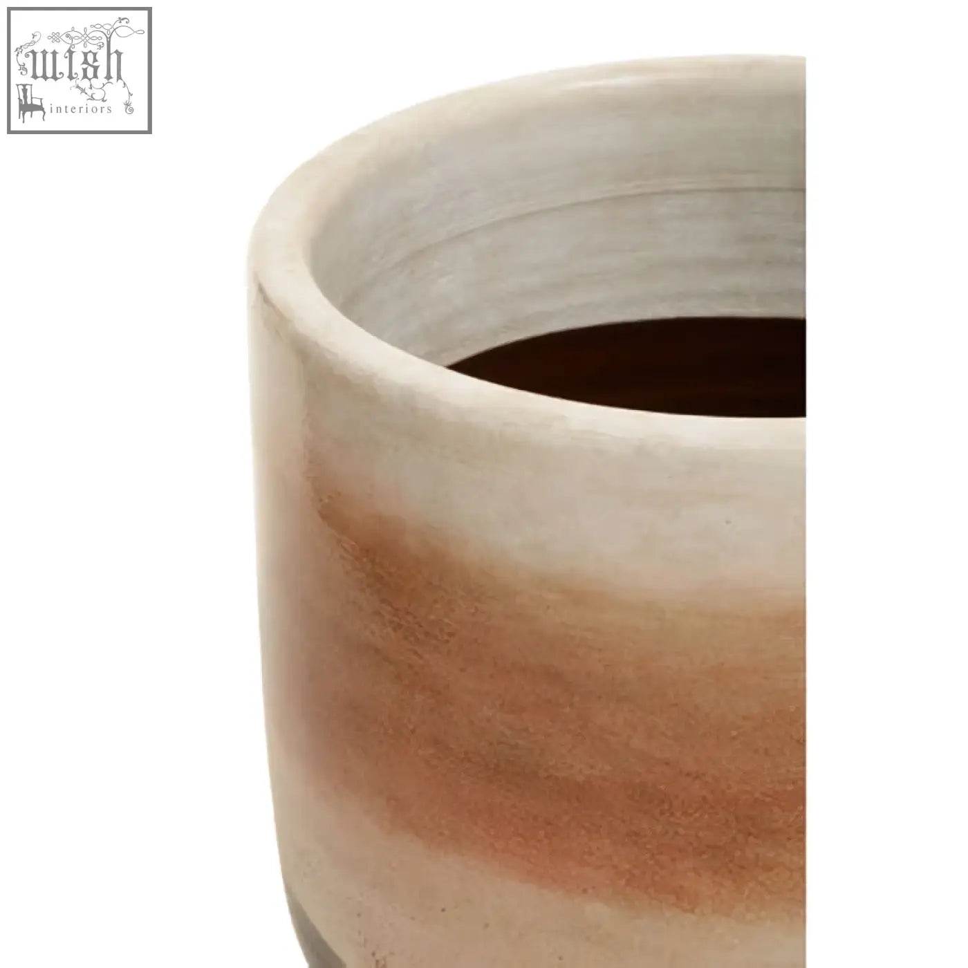 Tierra earthenware planter with smooth gradient in light beige to warm terracotta natural earthenware planter