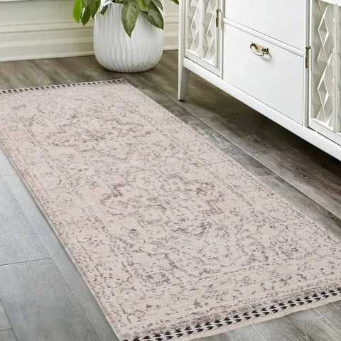 Traditional Medallion Vintage Rug with Cotton Fringe - Rugs