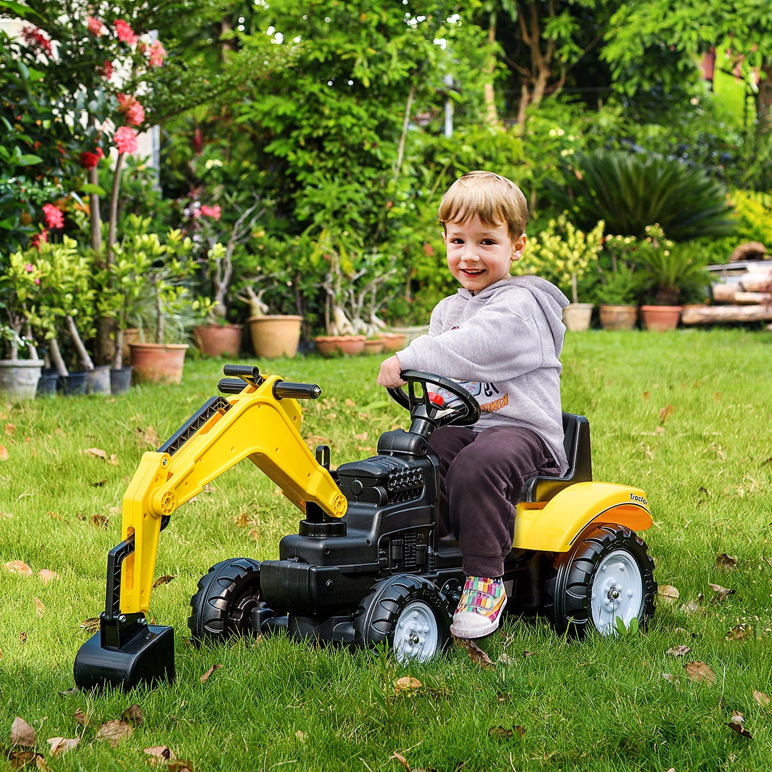 HOMCOM Kids Ride on Digger Pedal Go Kart Pretend Play Construction No Power Truck with Horn for 3 - 6 Years, Yellow