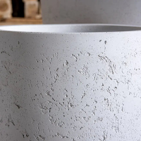 Vessara | White Mist – 55cm Extra Large Tall Concrete Planter – 32L Vase-Style Plant Pot - Pots & Plants