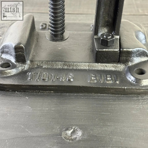 Industrial black metal stamping press for vice clamp solid bar stool with adjustable height cast iron base