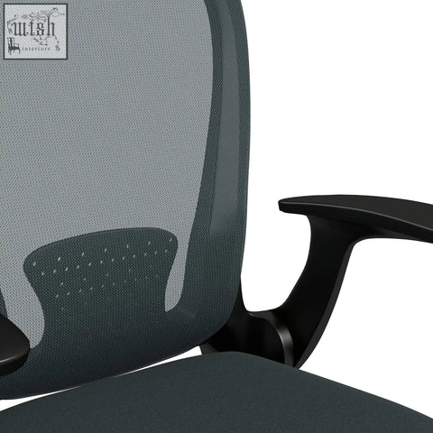Vinsetto ergonomic office chair in black mesh with padded armrests and lumbar support for comfortable desk use