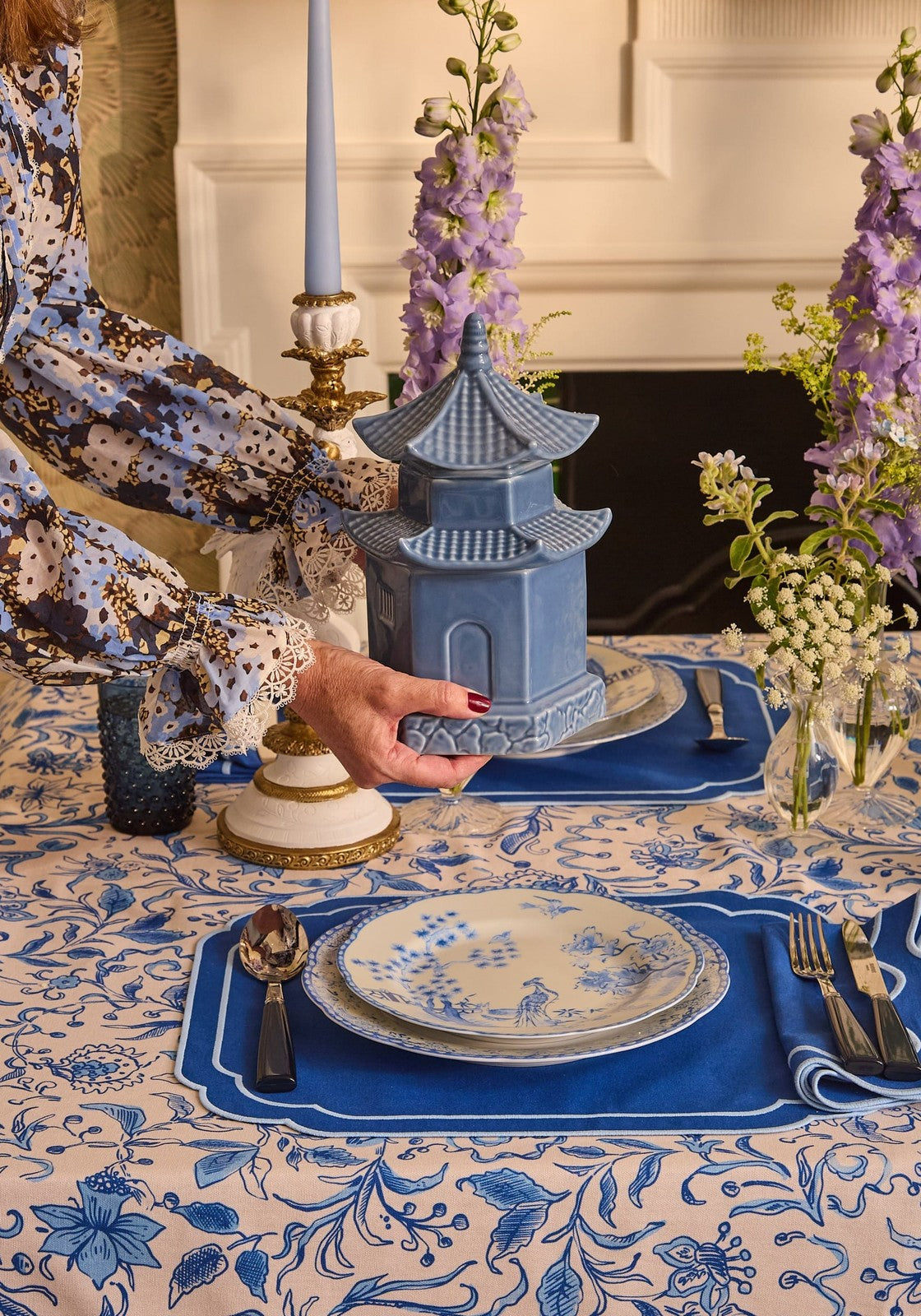 Blue ceramic pagoda-shaped centerpiece as part of Virginia blue and white dessert plates set of 4