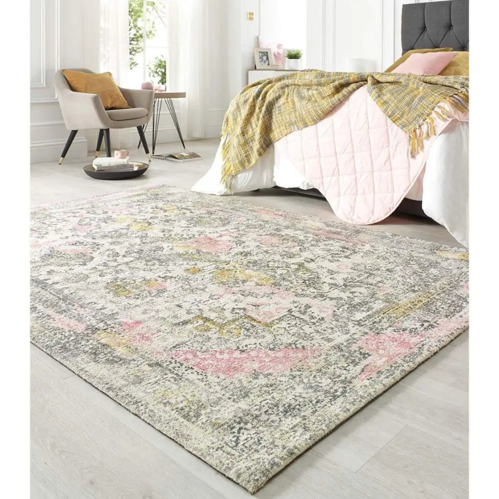 Vogue Vintage Pink Rug - Rugs