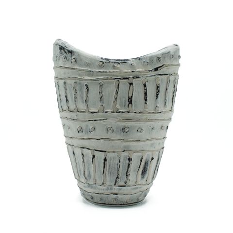 Silver ceramic wide neck shaped vase with vertical ridges and dotted accents for dry flowers cream 22cm