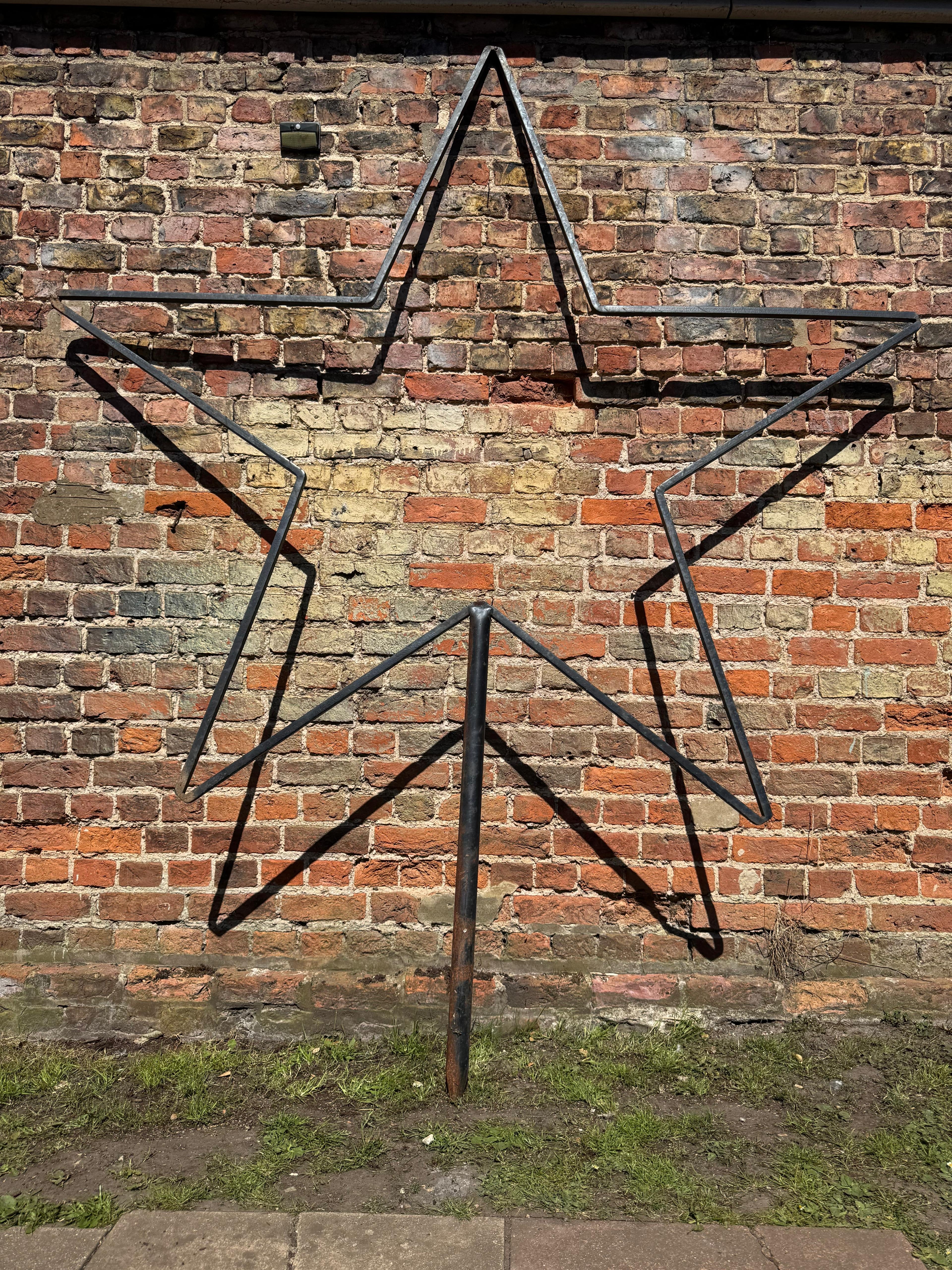Xl black metal star garden stake with rustic industrial design perfect for christmas wedding decor and outdoor display