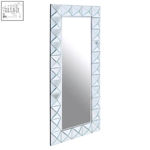 Silver-framed yula pyramid wall mirror with rectangular shape and geometric triangular mosaic design